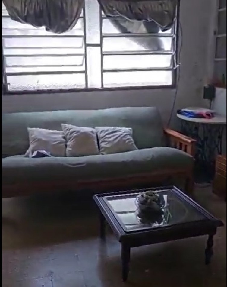 VENTA DEPARTAMENTO  DE PASILLO EN ZEBALLOS Y AVELLANEDA A RECICLAR