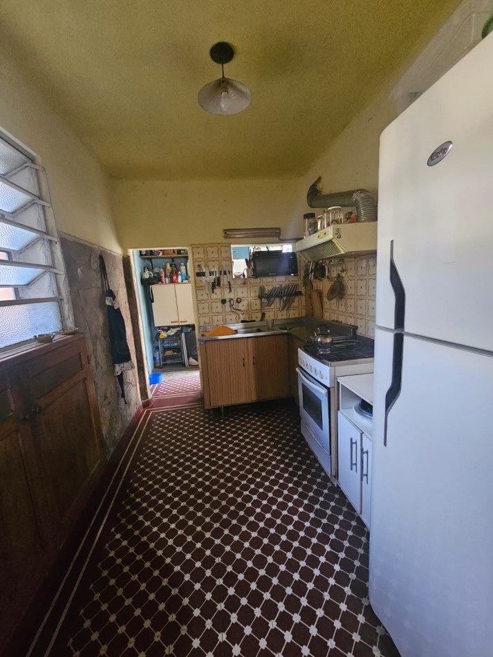 VENTA DEPARTAMENTO  DE PASILLO EN ZEBALLOS Y AVELLANEDA A RECICLAR