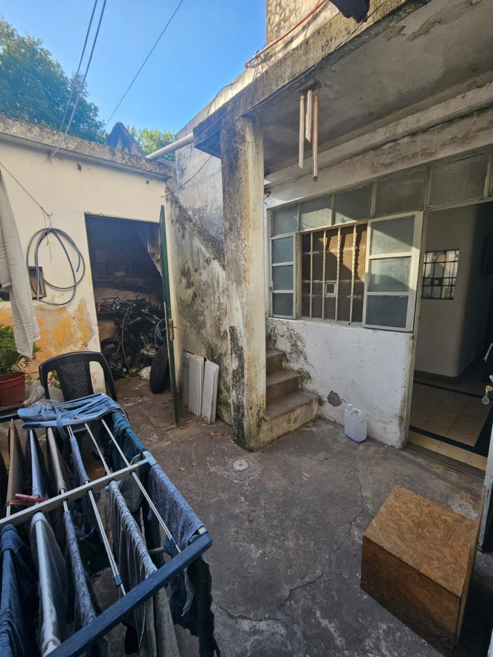 VENTA DEPARTAMENTO  DE PASILLO EN ZEBALLOS Y AVELLANEDA A RECICLAR