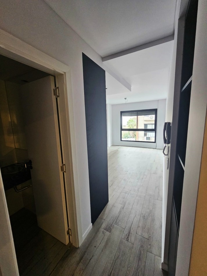 VENTA MONOAMBIENTE A ESTRENAR- 4to PISO dto F TORRE 1 CONTRAFRENTE 23m2.