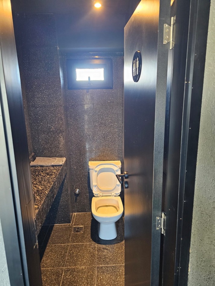 VENTA MONOAMBIENTE A ESTRENAR- 4to PISO dto F TORRE 1 CONTRAFRENTE 23m2.