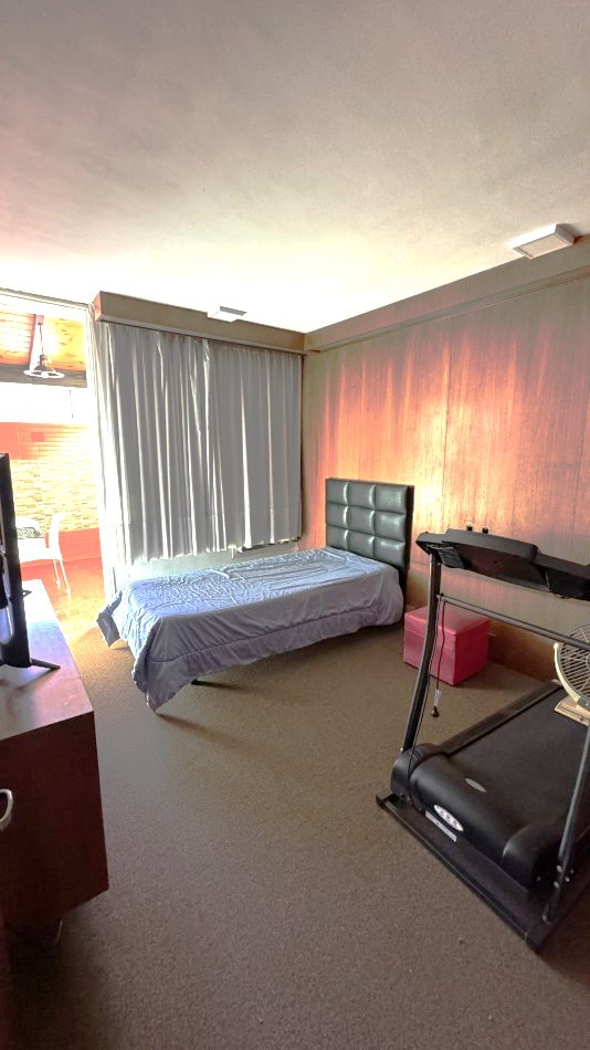 RETASADA CASA 3 DORMITORIOS CON GALPON.LAPRIDA 3034. GALPON y OFICINAS CON INGRESO INDEPENDIENTE