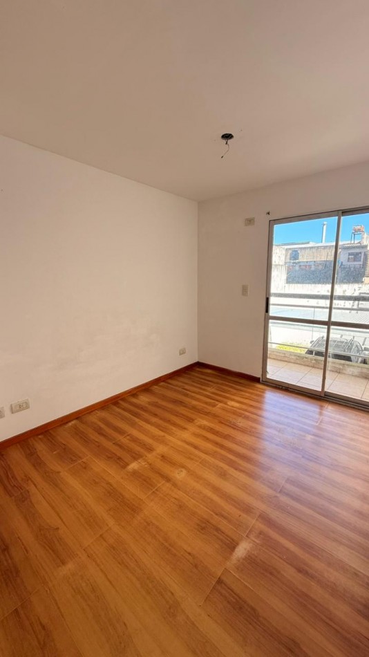 Dto 1 dorm Cochabamba y Necochea CON COCHERA