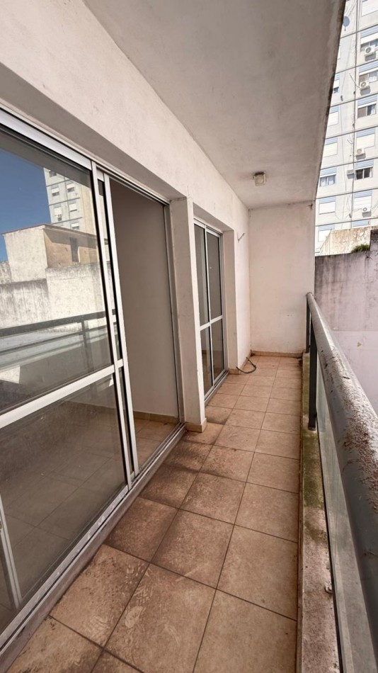 Dto 1 dorm Cochabamba y Necochea CON COCHERA