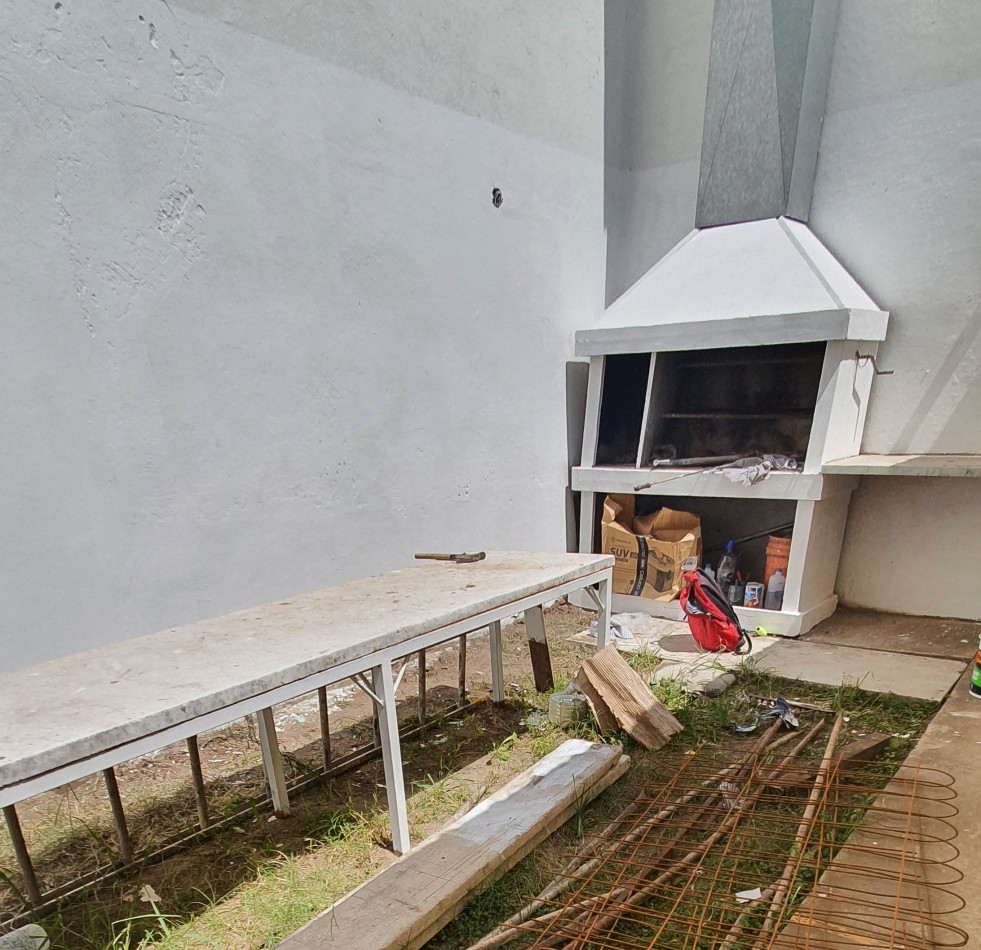 Dto 1 dorm Cochabamba y Necochea CON COCHERA