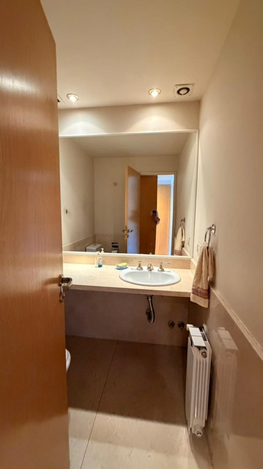 VENTA DEPARTAMENTO 3 DORMITORIOS, CALIDAD LATTUCA, PRIMERA LINEA DEL RIO 205 M2 EXCLUSIVOS MAS 36M2 DE COCHERA DOBLE Y BAULERA