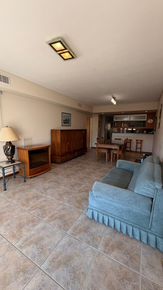 VENTA DEPARTAMENTO 3 DORMITORIOS, CALIDAD LATTUCA, PRIMERA LINEA DEL RIO 205 M2 EXCLUSIVOS MAS 36M2 DE COCHERA DOBLE Y BAULERA