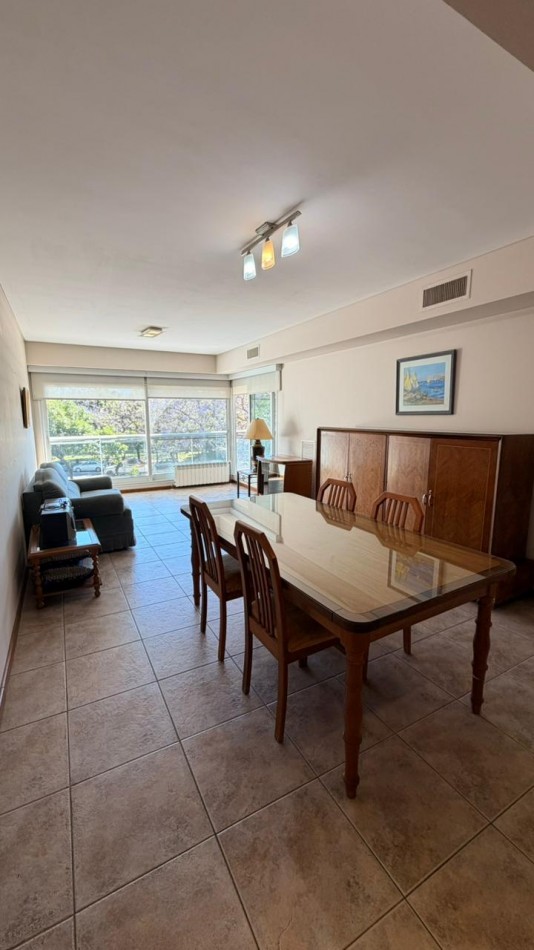 VENTA DEPARTAMENTO 3 DORMITORIOS, CALIDAD LATTUCA, PRIMERA LINEA DEL RIO 205 M2 EXCLUSIVOS MAS 36M2 DE COCHERA DOBLE Y BAULERA