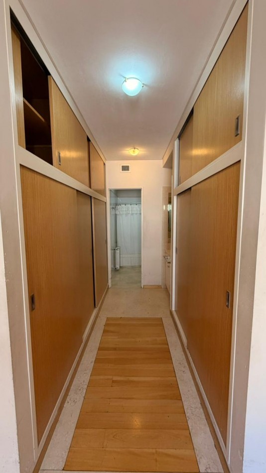 VENTA DEPARTAMENTO 3 DORMITORIOS, CALIDAD LATTUCA, PRIMERA LINEA DEL RIO 205 M2 EXCLUSIVOS MAS 36M2 DE COCHERA DOBLE Y BAULERA