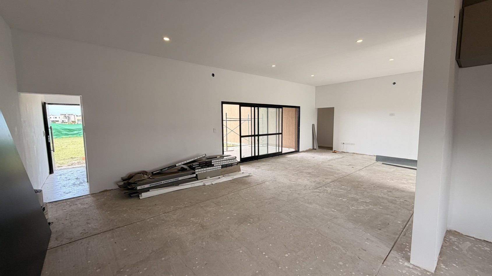 Casa en Los Pasos Puente (Barrio 4): Diseño, Comodidad y Ubicacion Premium!