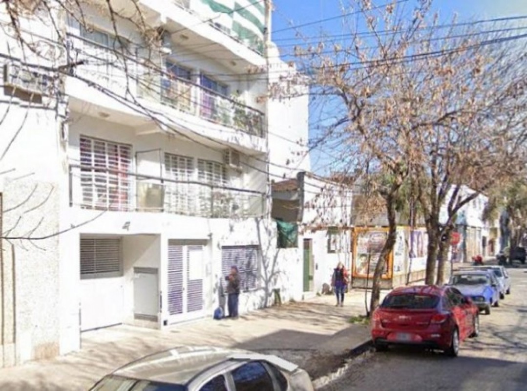 Dto 1 dorm Cochabamba y Necochea CON COCHERA