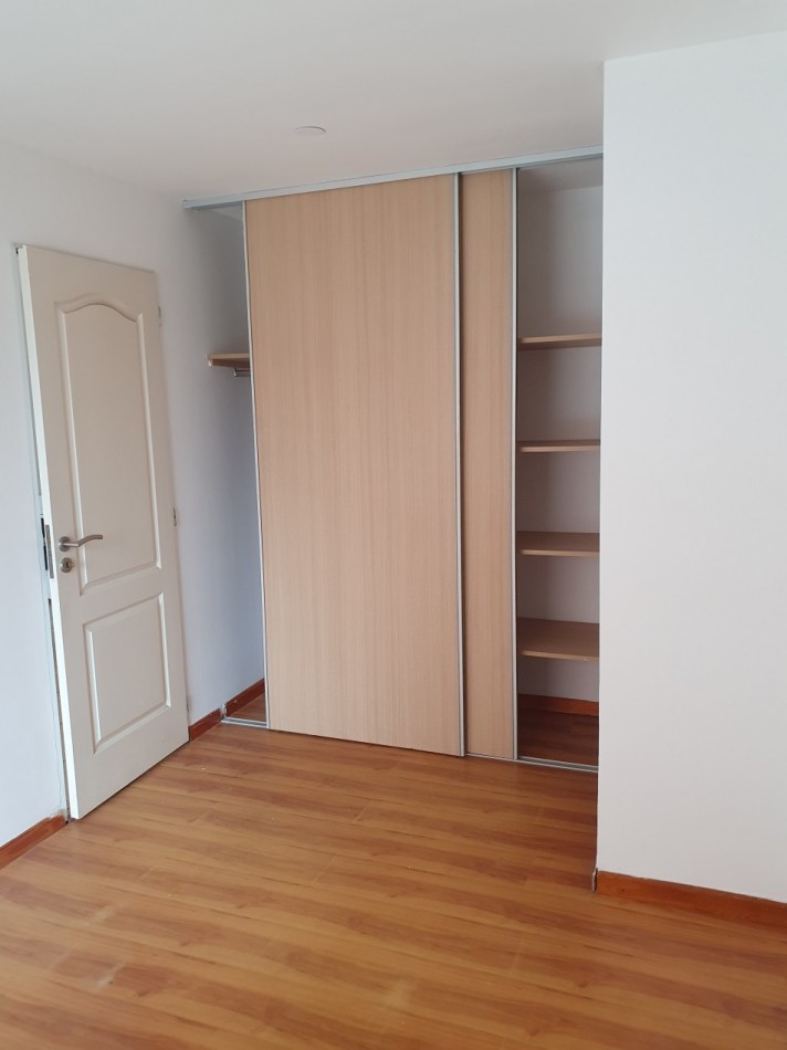 Dto 1 dorm Cochabamba y Necochea CON COCHERA