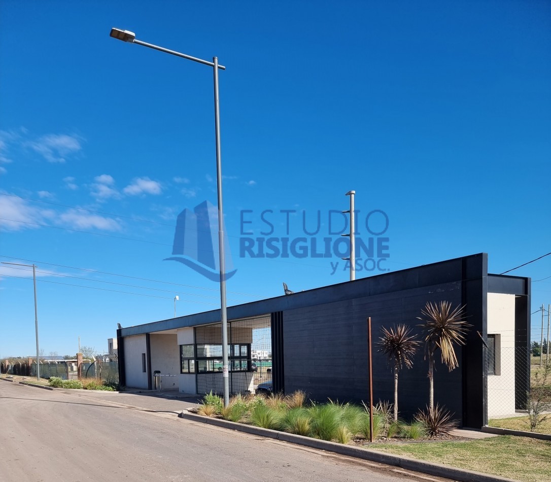 RETASADO, LOS PASOS GOLF o LOS PASOS 2 terreno 830m2 FRENTE SUR, central, NO ES PERIMETRAL, CUOTA DE OBRA PAGADA