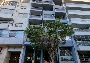 Venta Departamento duplex 2 dormitorios frente al rio