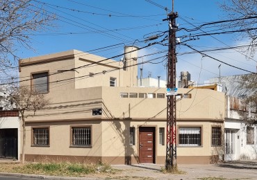 VENTA CASA ECHESORTU 80m2 exclusivos, 2 DORMITORIOS 2 BANOS, TERRAZA CON PARRILLERO