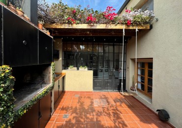 RETASADO  VENTA PASILLO 2 DORMITORIOS IMPECABLE EN REFINERIA 79 m2 exclusivos mas patio con parrillero.