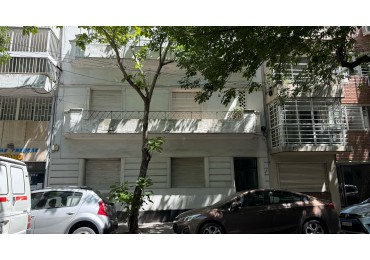 CASA PLANTA BAJA DE 2 o 3 DORMITORIOS Y PATIO