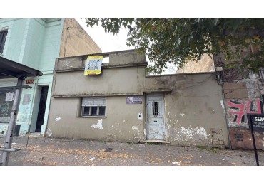 TERRENO SOBRE BV. 27 DE FEBRERO CASI ESQUINA PARAGUAY APTO PARA EDIFICIO